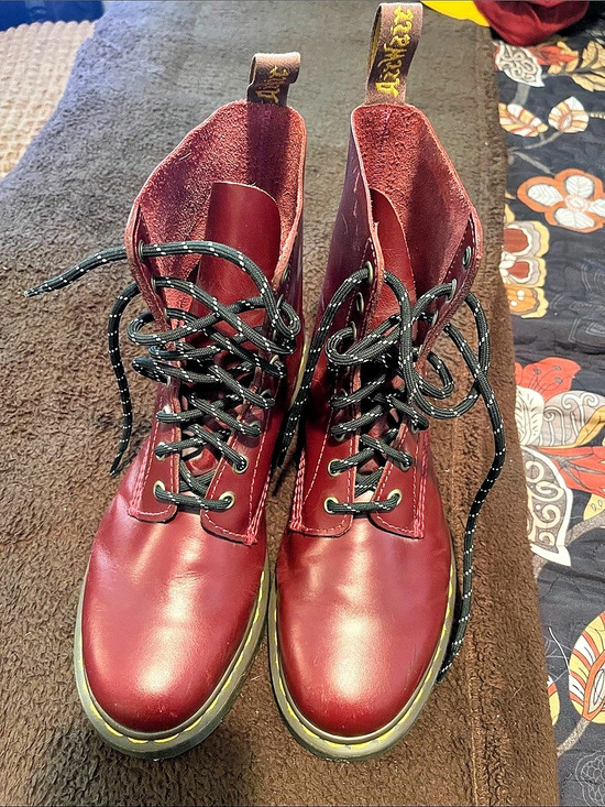 Dr. Martens Shoes - Dr. Martens 1460 Pascal Virginia Leather Boots Pascal Virginia Leather Combat